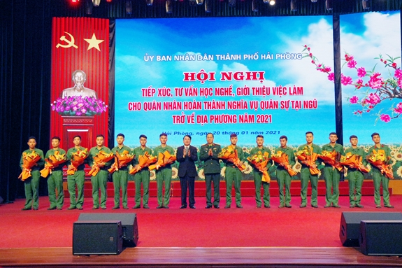 TP Hải Phòng tiếp xúc, tư vấn học nghề, giới thiệu việc làm cho quân nhân xuất ngũ